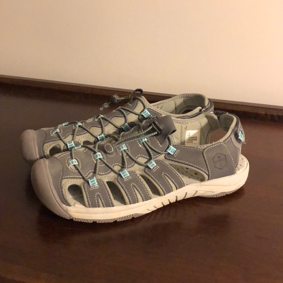 khombu water shoes